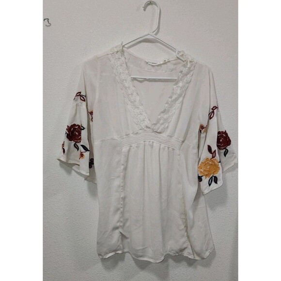 Blu Pepper Tops - Blu Pepper Women's Ivory Boho Embroidered Peasant  Blouse Bell Sleeve Top Size M